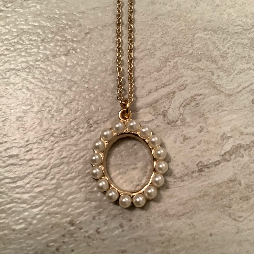 New vintage pearl oval halo jewellery (costume)
